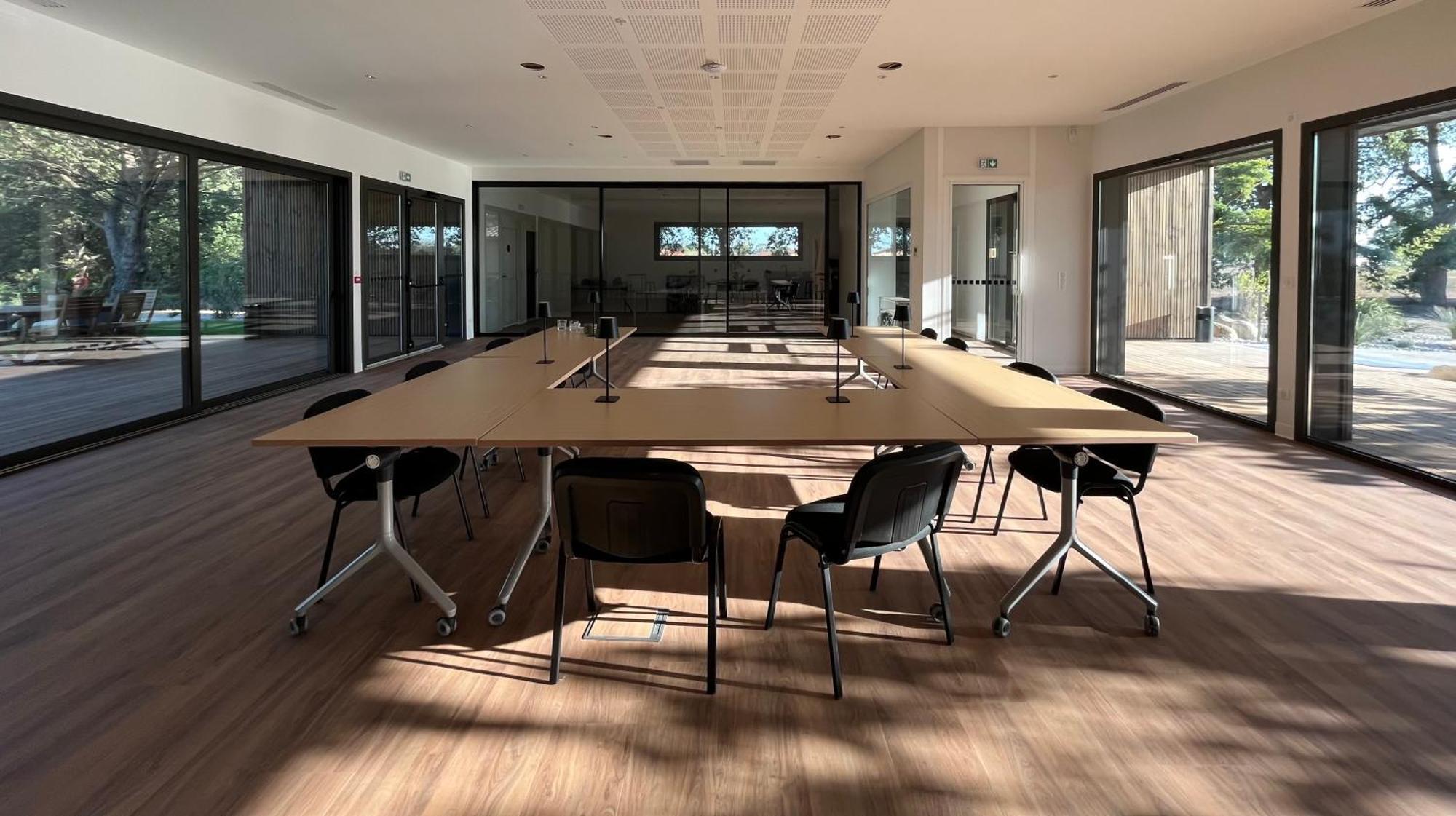 Hotel & Seminaire Le Patio Occitan - Toulouse Ouest - La Ramee 3*